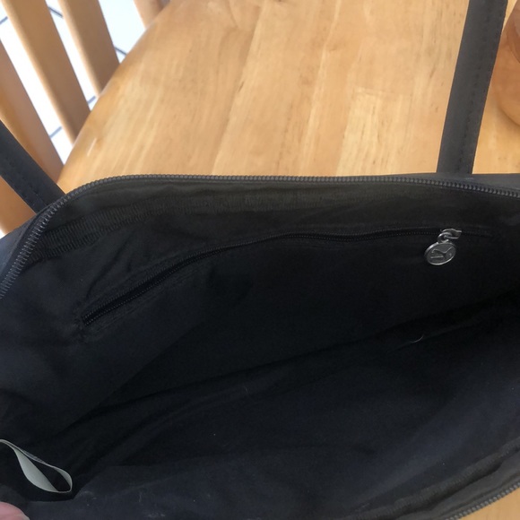 Vintage Black and Cream PUMA Nylon Handbag. - Picture 4 of 4